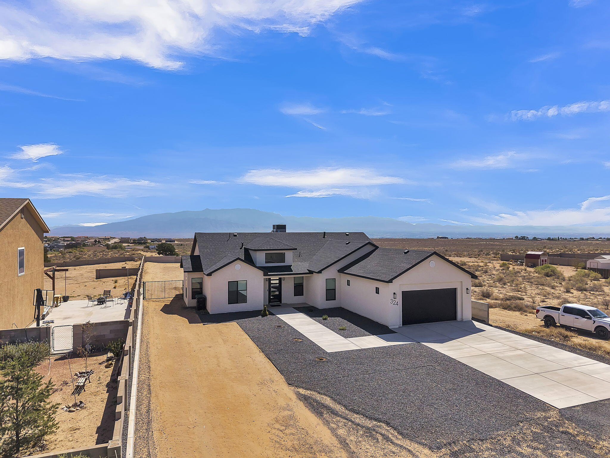 324 2nd Street Northeast Rio Rancho, NM 87124 - Photo 7 of 98 Gallery Image 7