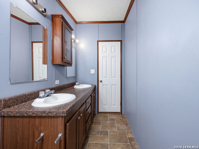 135 Savannah Ridge Von Ormy, TX 78073 - Photo 12 of 45