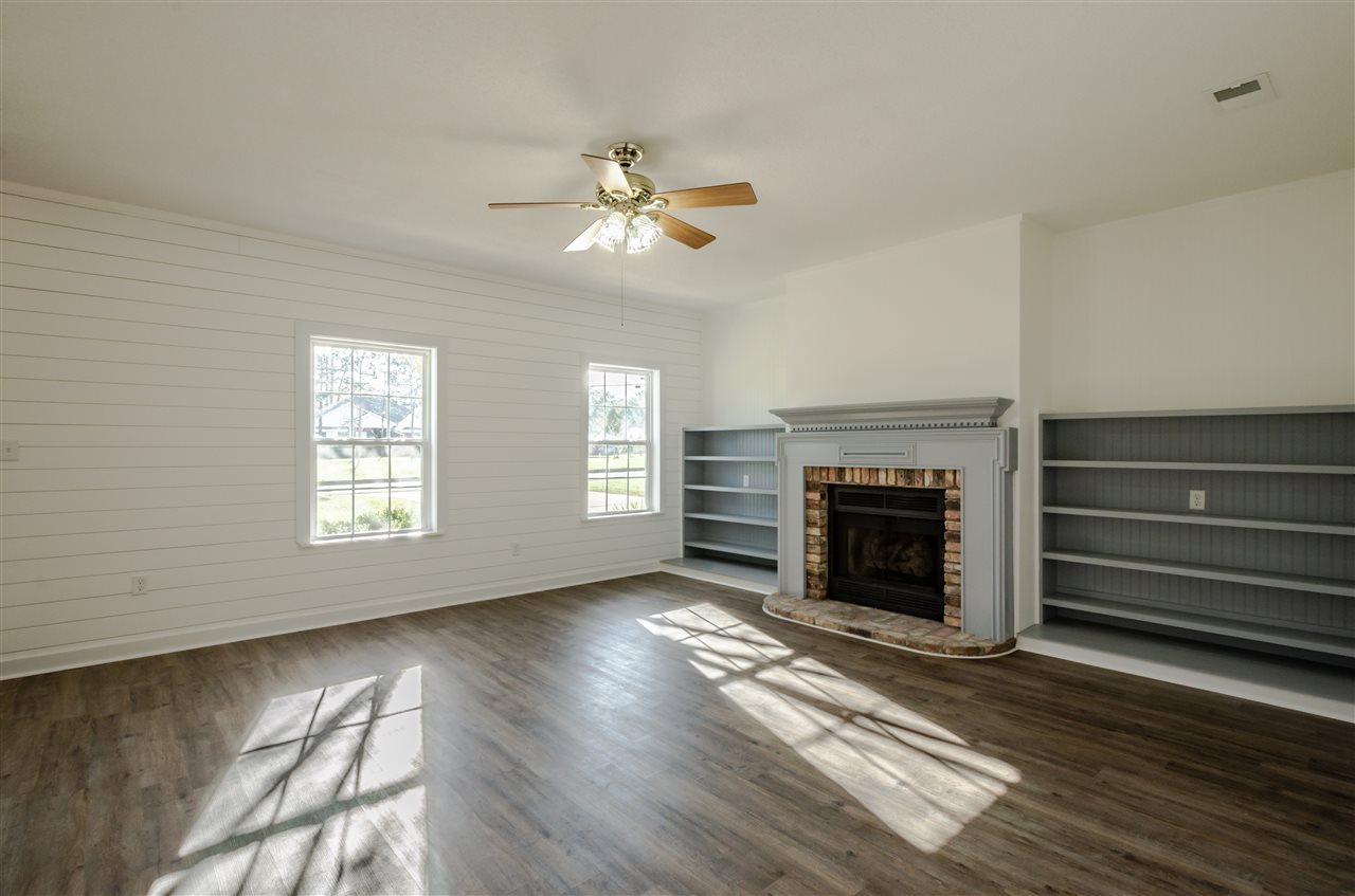 111 Robbins Boulevard Daphne, AL 36526 - Photo 6 of 34