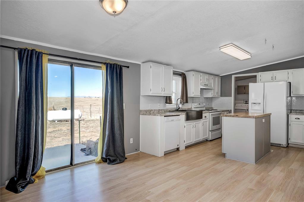 7270 South Yoder Road Yoder, CO 80864 - Photo 13 of 39