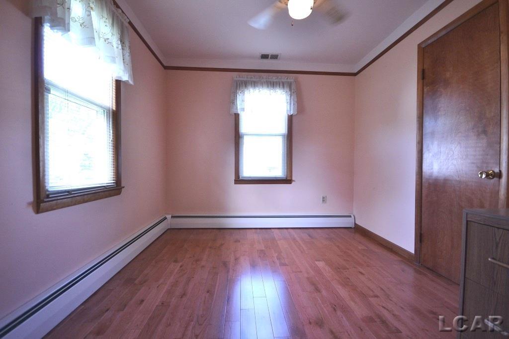 38828 Wade Road Romulus, MI 48174 - Photo 15 of 29 50143853-631d003e-5c0c-4cfd-a241-27130c22de48.JPG