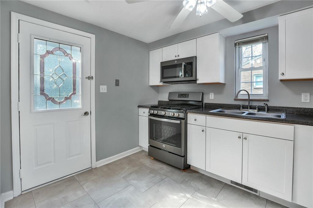 667 Becks Run Road Pittsburgh, PA 15210 - Photo 6 of 20 Gallery Image 6