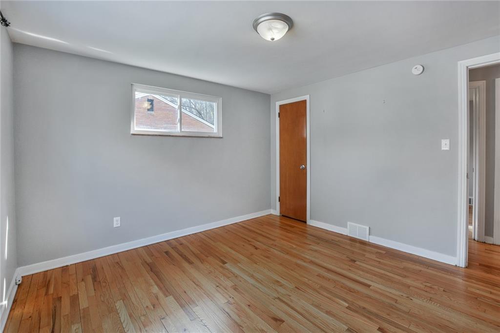 667 Becks Run Road Pittsburgh, PA 15210 - Photo 8 of 20 Gallery Image 8