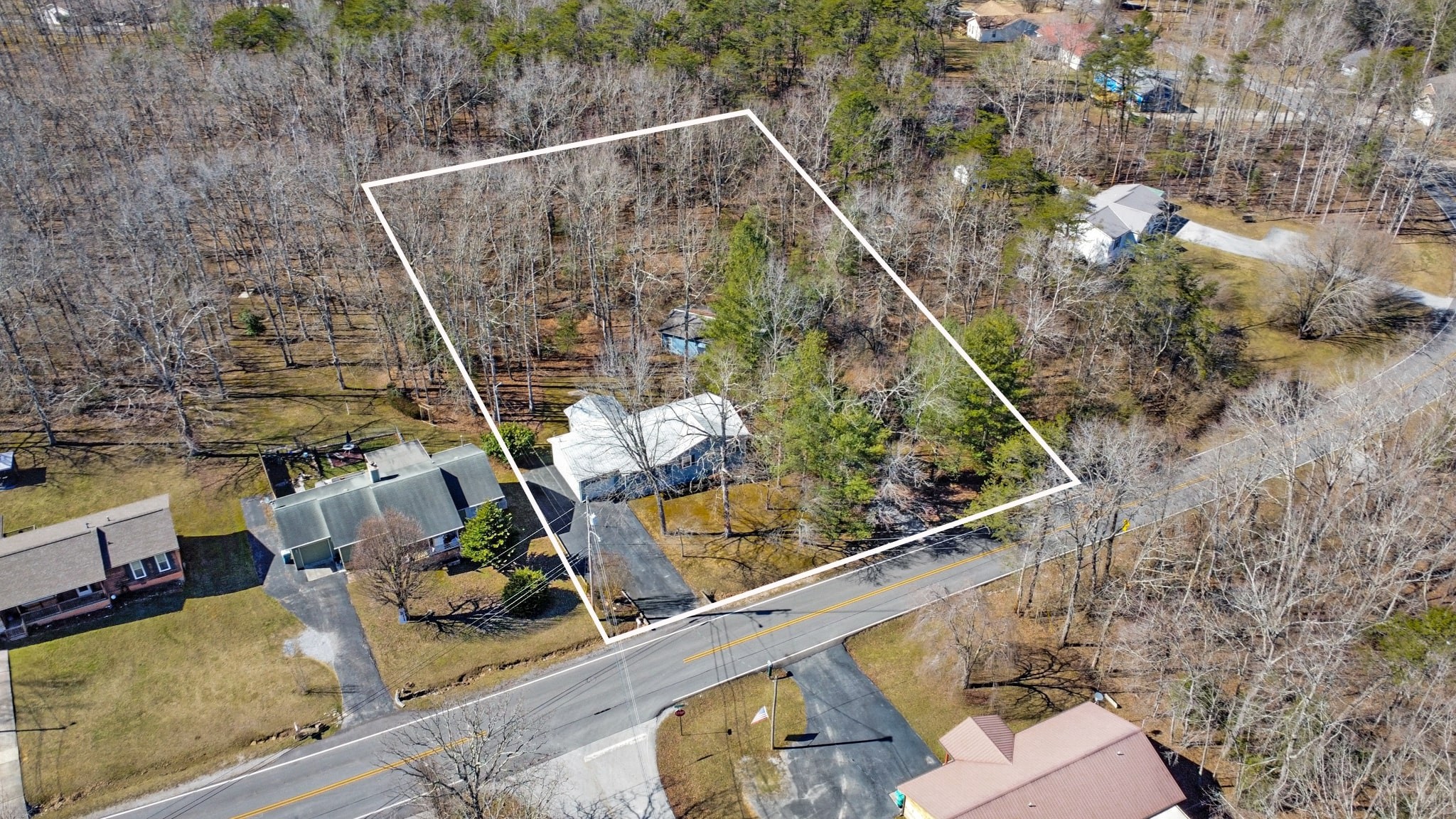262 Mockingbird Drive Crossville, TN 38555 - Photo 36 of 41 a view of roof deck with furniture and plants