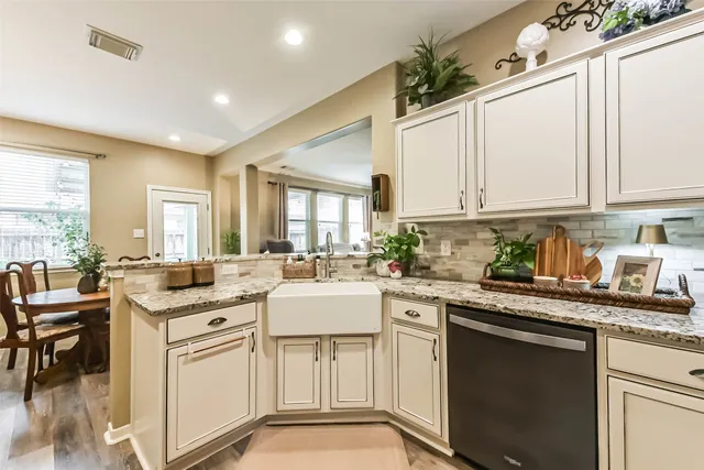 $299,000 | 4415 Park Trail Lane, Pasadena, TX 77505