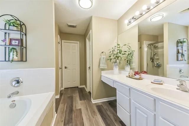 $299,000 | 4415 Park Trail Lane, Pasadena, TX 77505