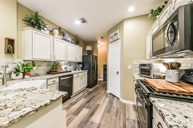 $299,000 | 4415 Park Trail Lane, Pasadena, TX 77505