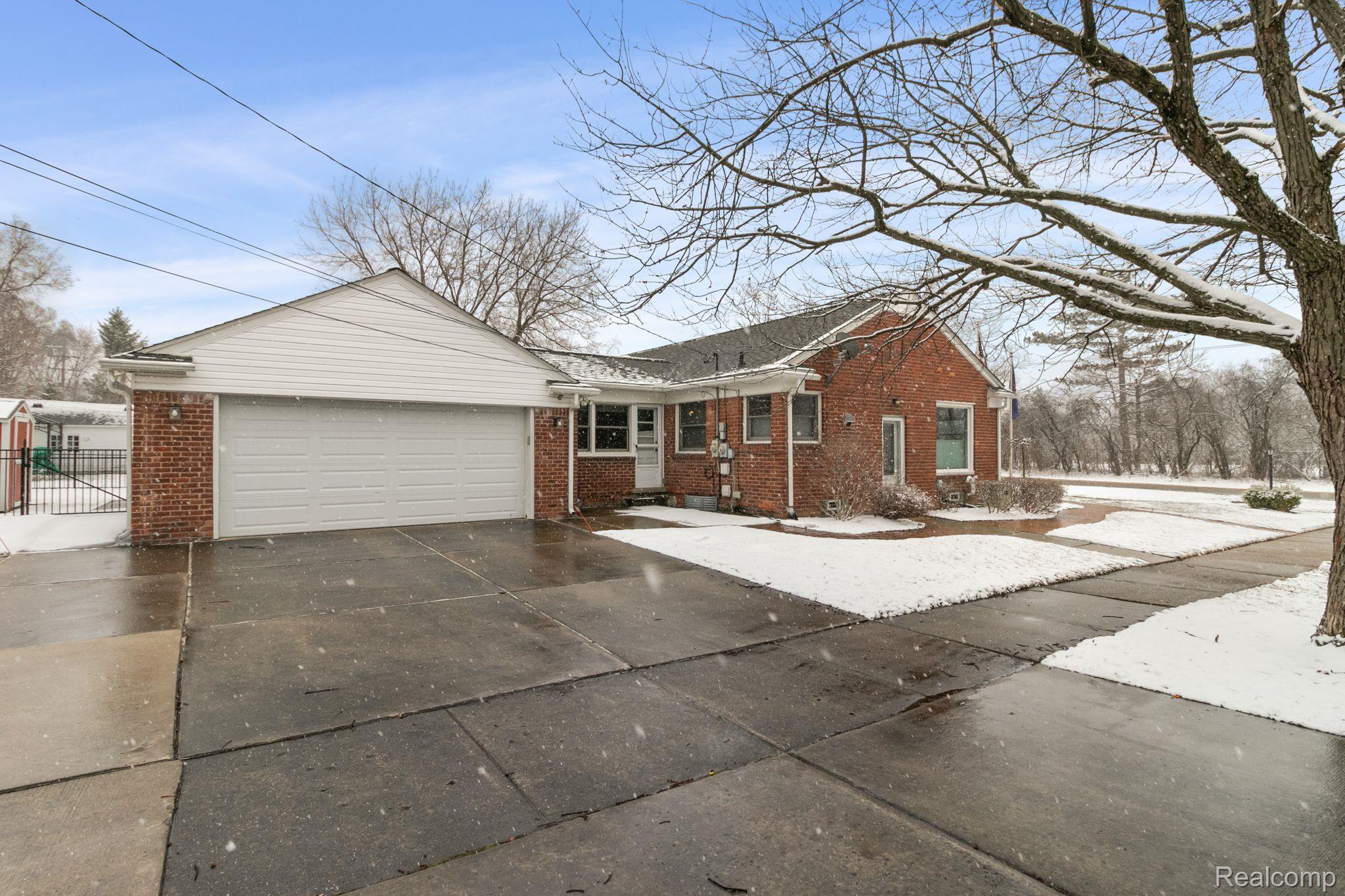 17430 Beverly Road Franklin, MI 48025 - Photo 2 of 30 Gallery Image 2