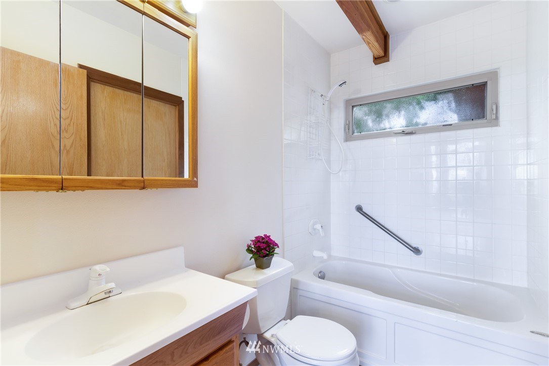 825 Julie Road Friday Harbor, WA 98250 - Photo 11 of 24 Gallery Image 11