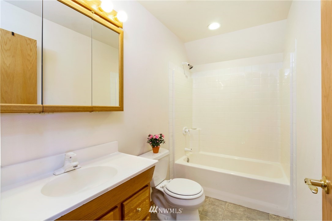 825 Julie Road Friday Harbor, WA 98250 - Photo 15 of 24 Gallery Image 15