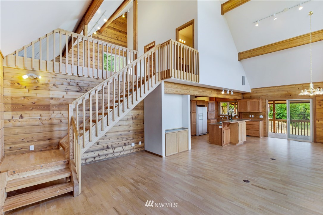 825 Julie Road Friday Harbor, WA 98250 - Photo 4 of 24 Gallery Image 4