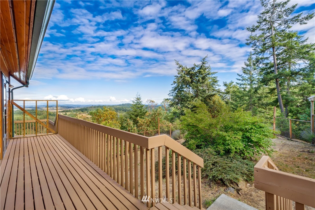 825 Julie Road Friday Harbor, WA 98250 - Photo 7 of 24 Gallery Image 7