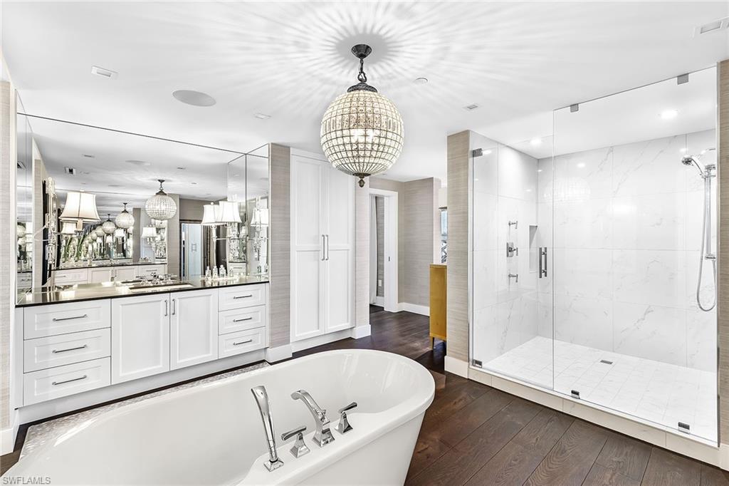 13915 Old Coast Road, Unit 305 Naples, FL 34110 - Photo 15 of 33 Gallery Image 15