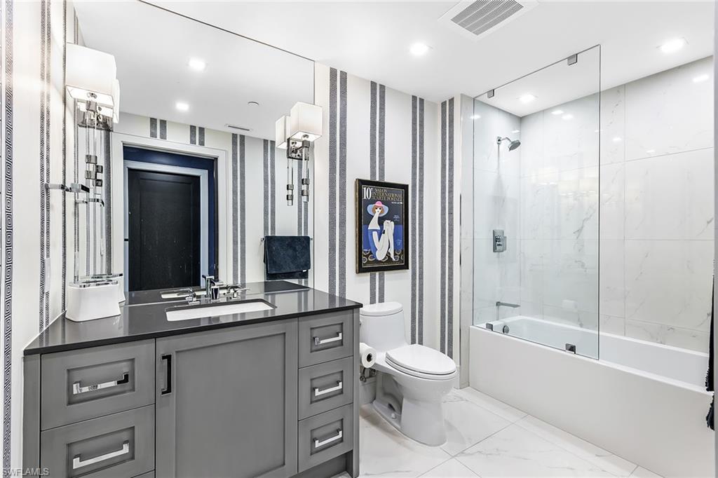 13915 Old Coast Road, Unit 305 Naples, FL 34110 - Photo 19 of 33 Gallery Image 19