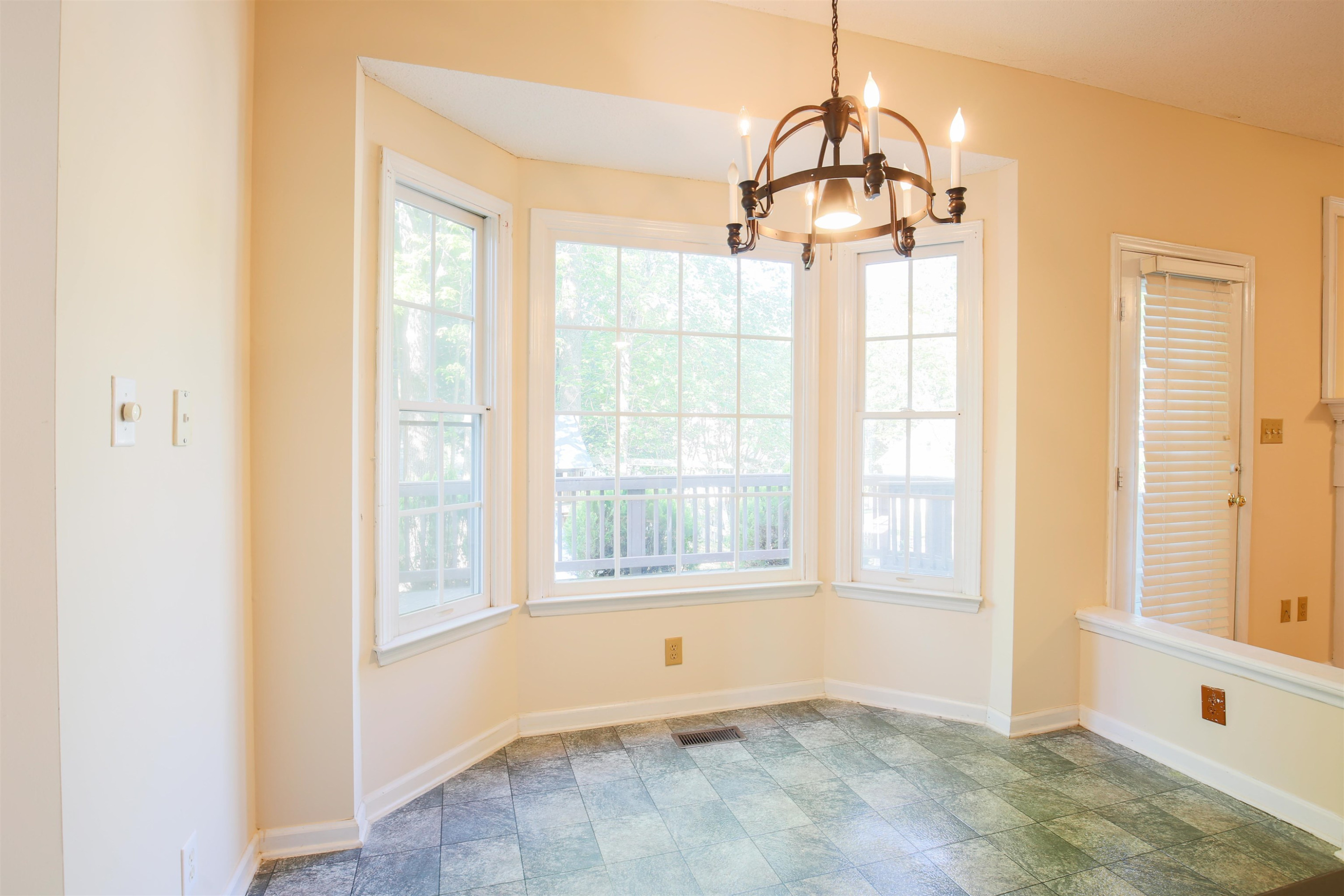 12217 Amoretto Way Raleigh, NC 27613 - Photo 6 of 18 Photo 6