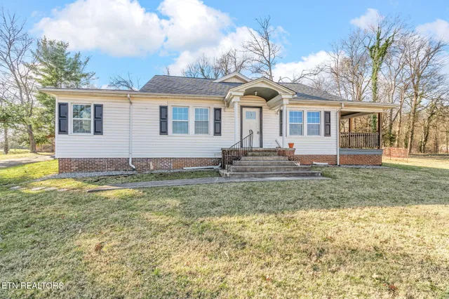 $550,000 | 920 Oak Grove Lane, Knoxville, TN 37919