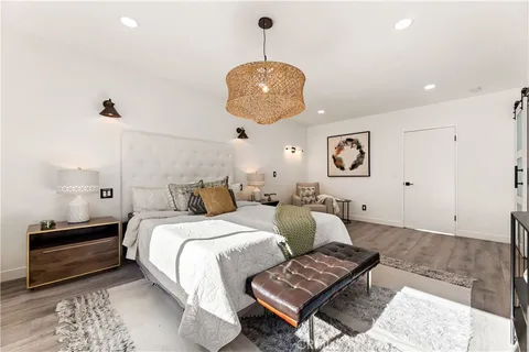 $1,250,000 | 1337 18th Street, Unit 6, Santa Monica, CA 90404