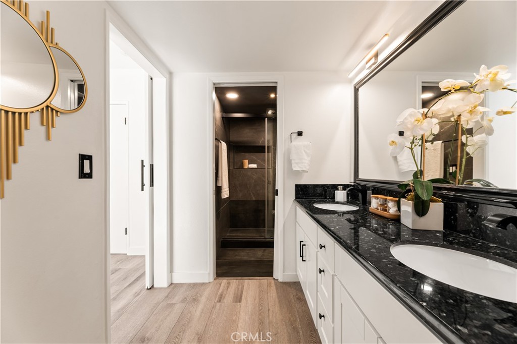 1337 18th Street, Unit 6 Santa Monica, CA 90404 - Photo 16 of 37