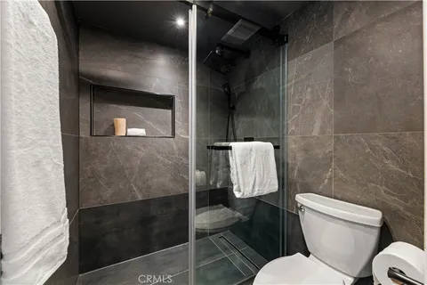 $1,250,000 | 1337 18th Street, Unit 6, Santa Monica, CA 90404