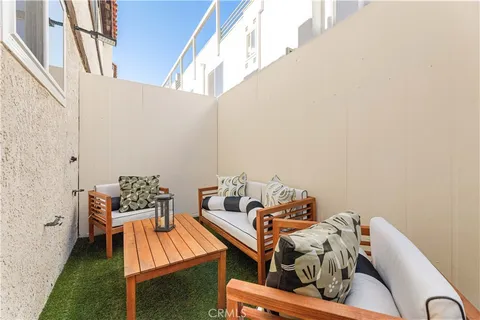 $1,250,000 | 1337 18th Street, Unit 6, Santa Monica, CA 90404