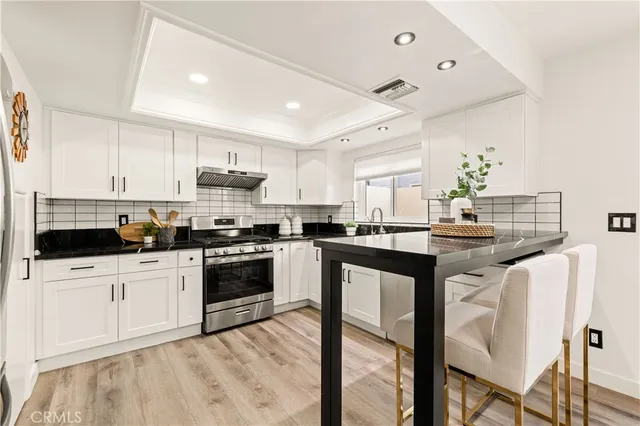 $1,250,000 | 1337 18th Street, Unit 6, Santa Monica, CA 90404