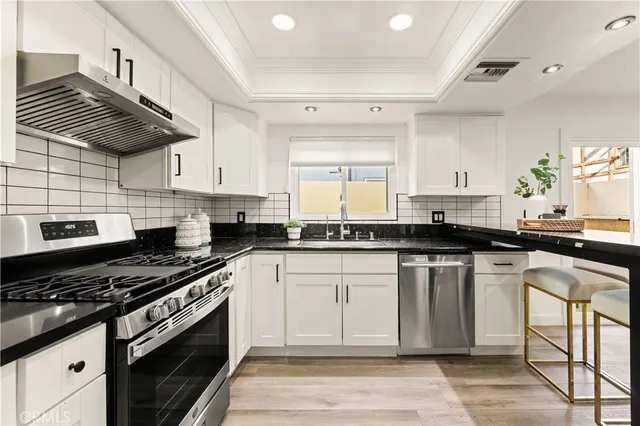 $1,250,000 | 1337 18th Street, Unit 6, Santa Monica, CA 90404