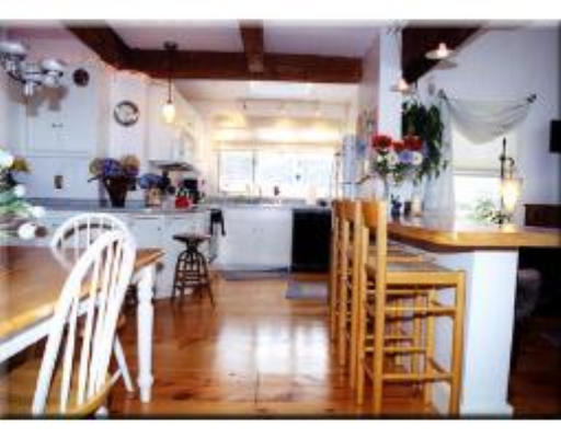 9 R Revere Street Gloucester, MA 01930 - Photo 4 of 9 Gallery Image 4