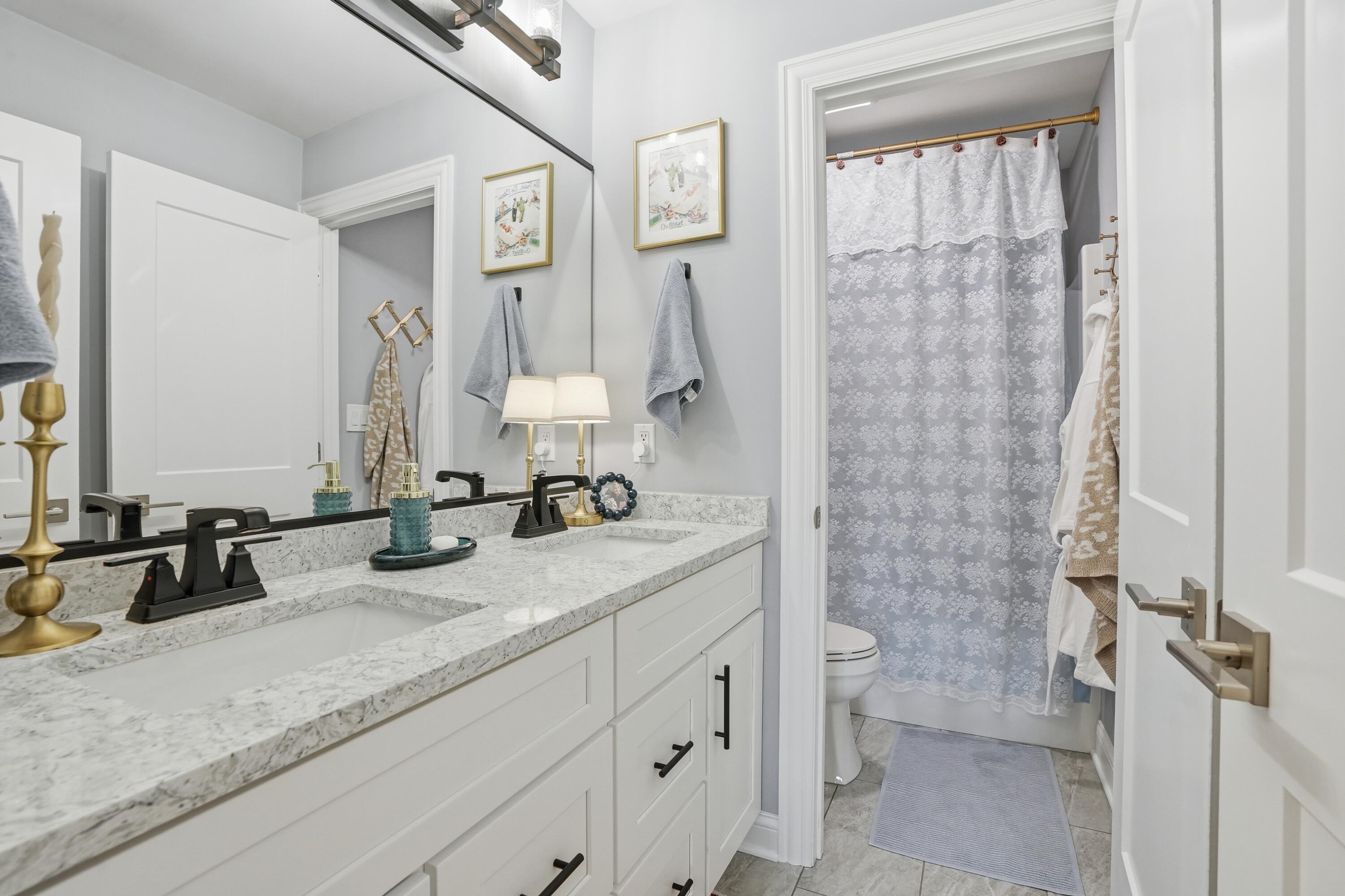 11241 Oak Ridge Court Crown Point, IN 46307 - Photo 37 of 58 3000x1999