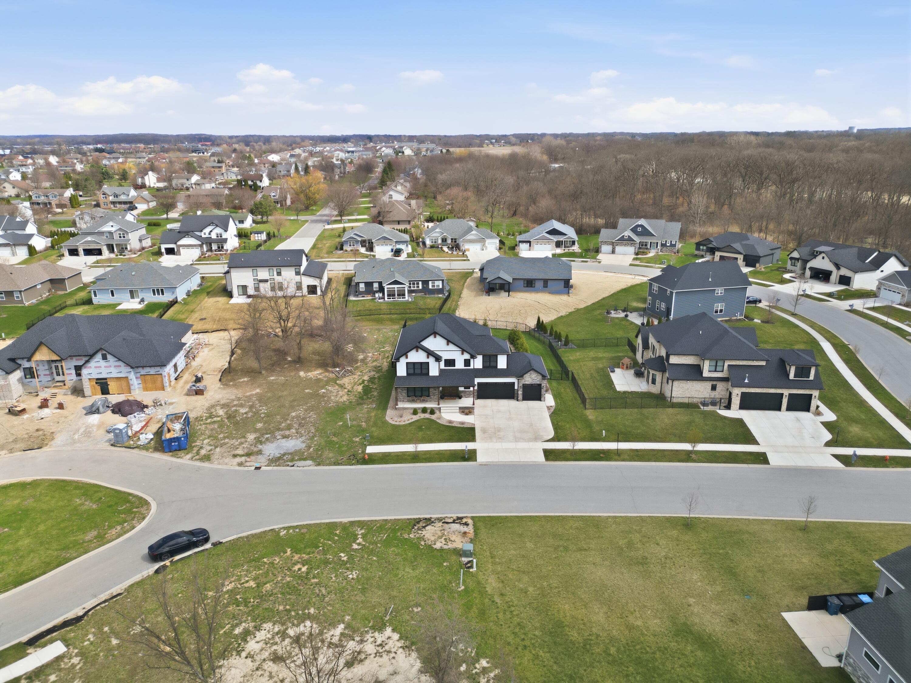 11241 Oak Ridge Court Crown Point, IN 46307 - Photo 57 of 58 3000x2250