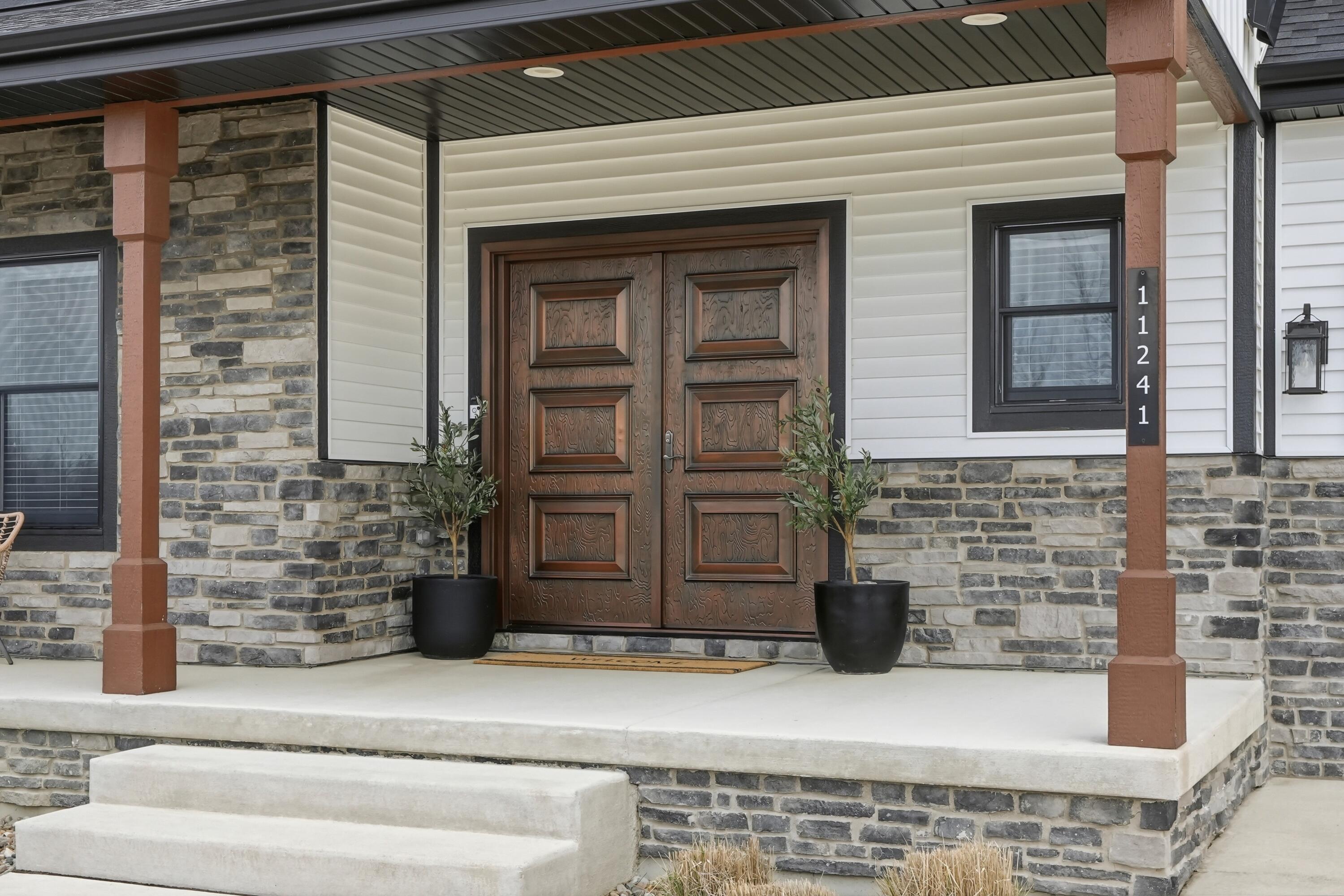 11241 Oak Ridge Court Crown Point, IN 46307 - Photo 6 of 58 2999x1999