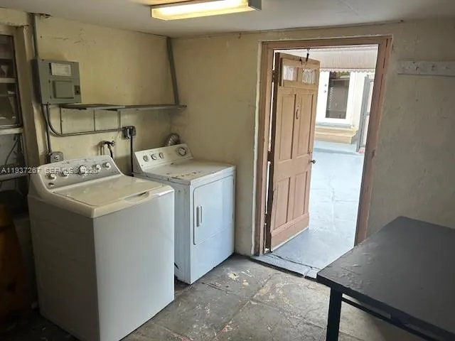 $715,000 | 231 Southwest 51st Place, Miami, FL 33134