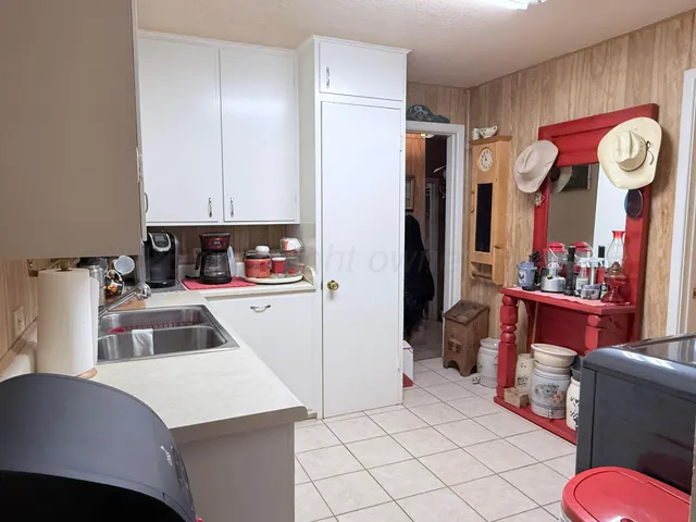 $325,000 | 2034 County Road 621, Hart, TX 79043