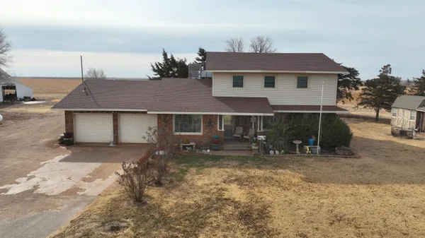 $315,000 | 2034 County Road 621, Hart, TX 79043