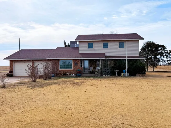 $315,000 | 2034 County Road 621, Hart, TX 79043