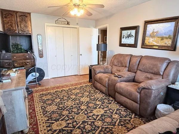 $315,000 | 2034 County Road 621, Hart, TX 79043