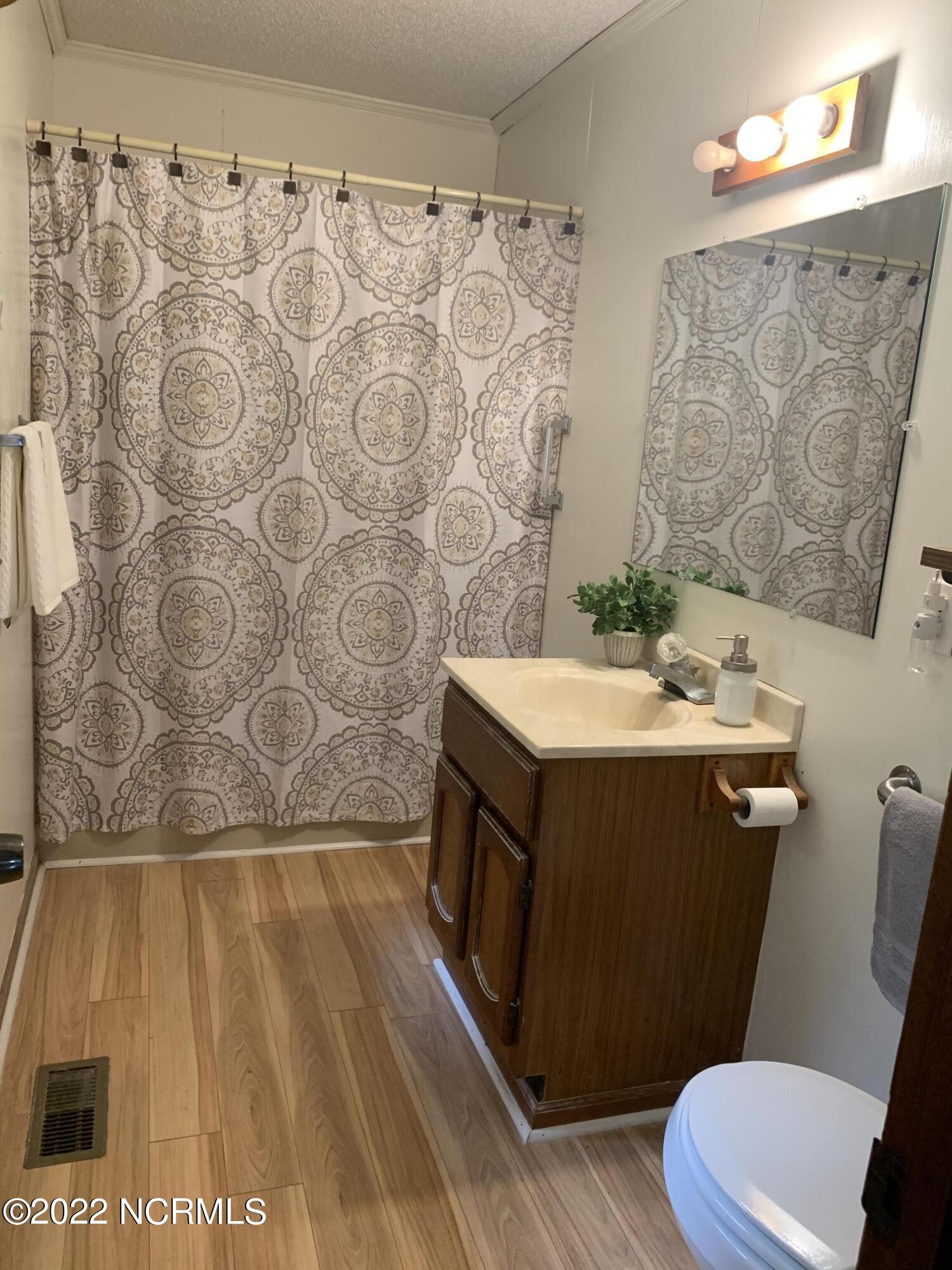 133 Ridge Road Newport, NC 28570 - Photo 23 of 26 Spacious primary bath