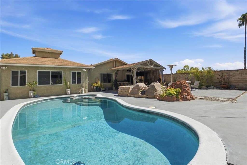 23228 Redbud Ridge Circle Valencia, CA 91354 - Photo 32 of 37 Gallery Image 32