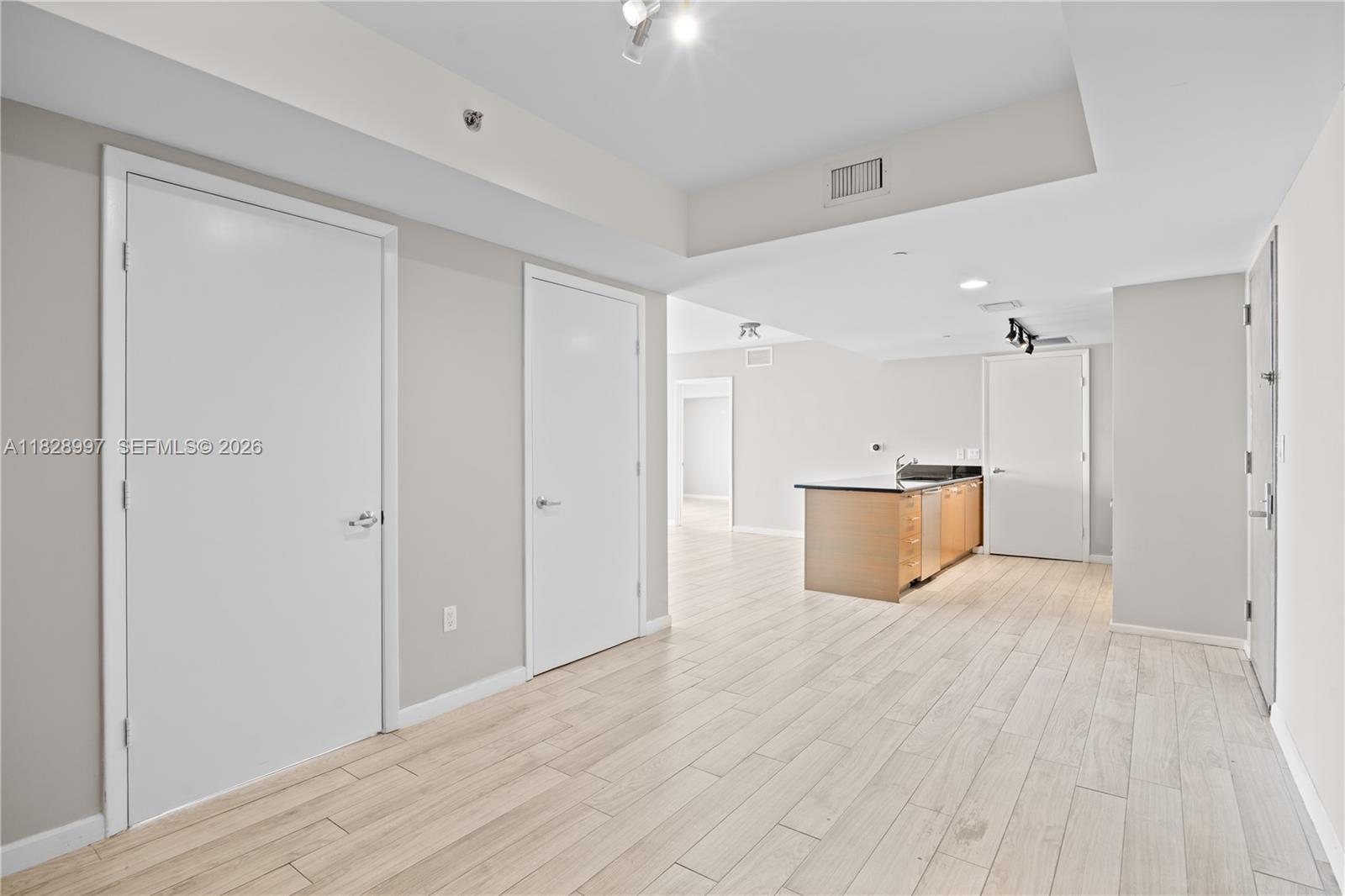 50 Biscayne Boulevard, Unit 4706 Miami, FL 33132 - Photo 6 of 49