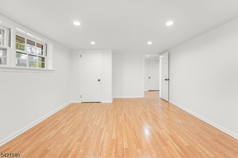 59 Ferguson Road Warren, NJ 07059 - Photo 28 of 41