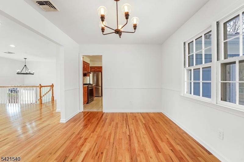 59 Ferguson Road Warren, NJ 07059 - Photo 7 of 41