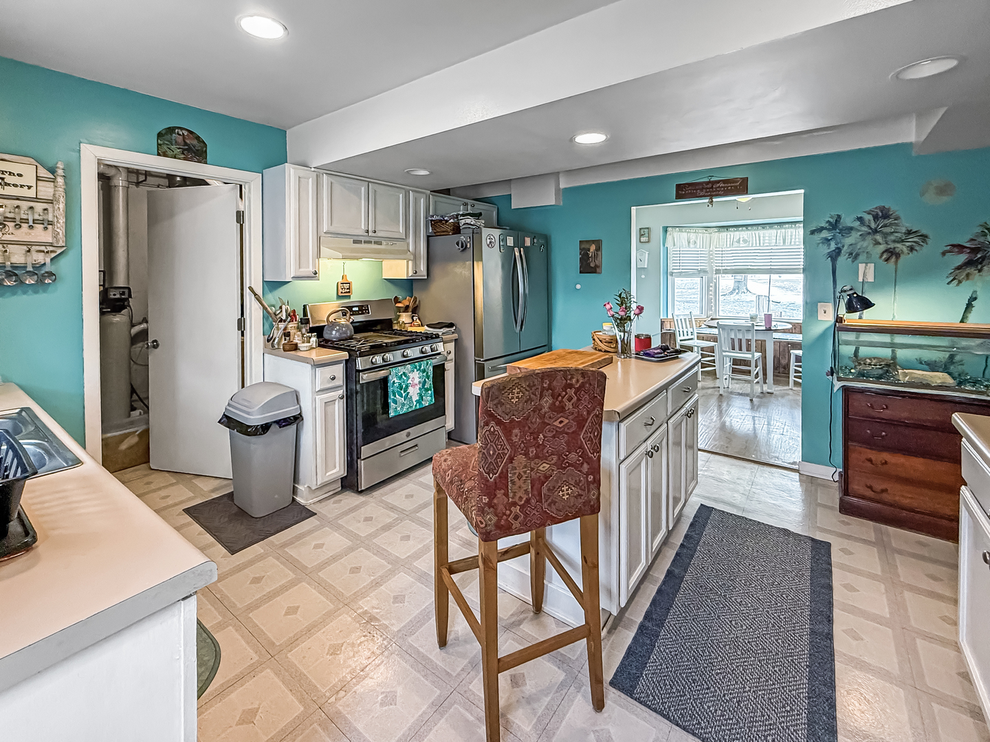 2338 South Van Brocklyn Road Freeport, IL 61032 - Photo 5 of 21 Gallery Image 5