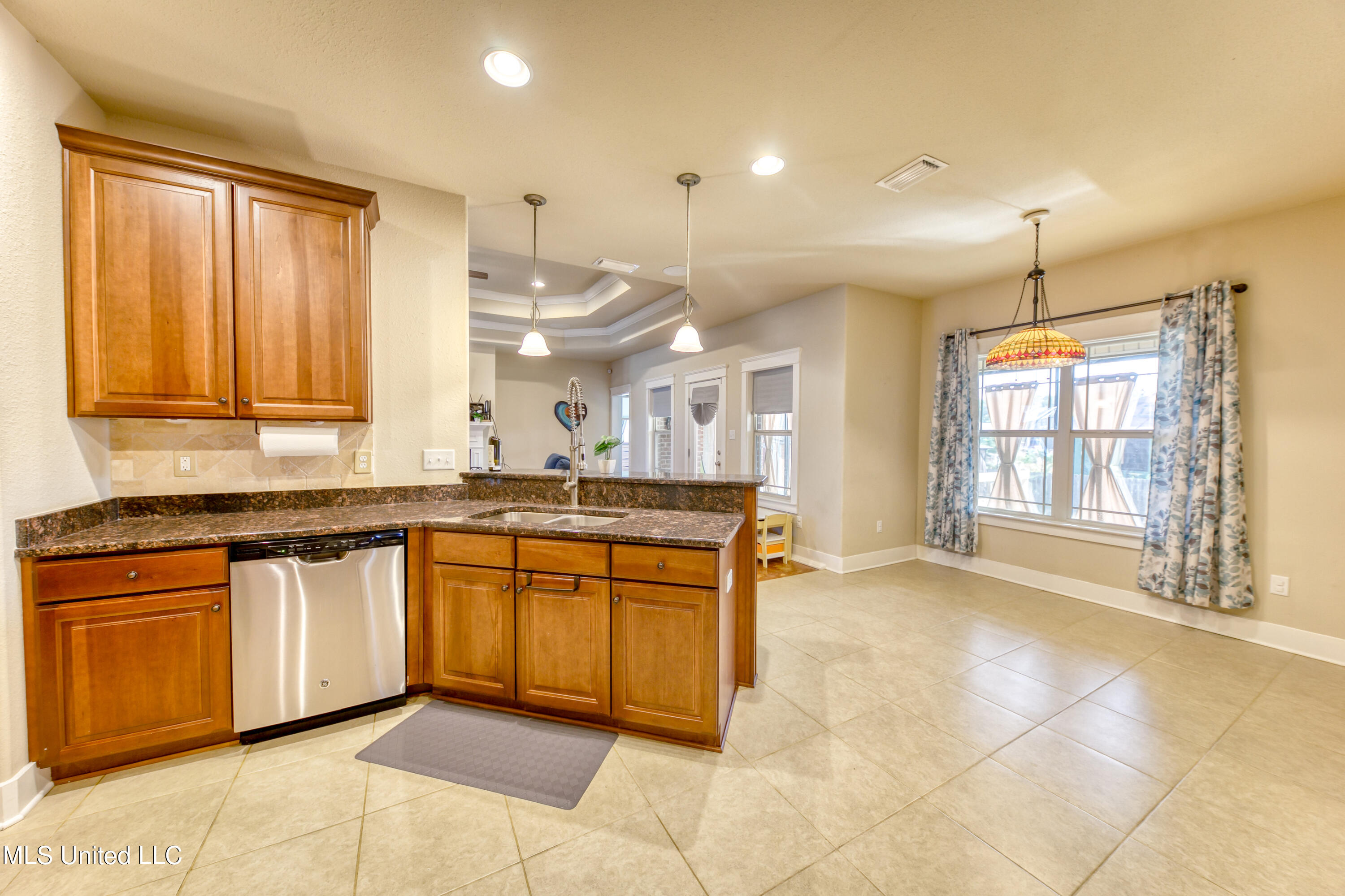 10302 Hutter Road Gulfport, MS 39503 - Photo 20 of 37 10302HunterRd-20