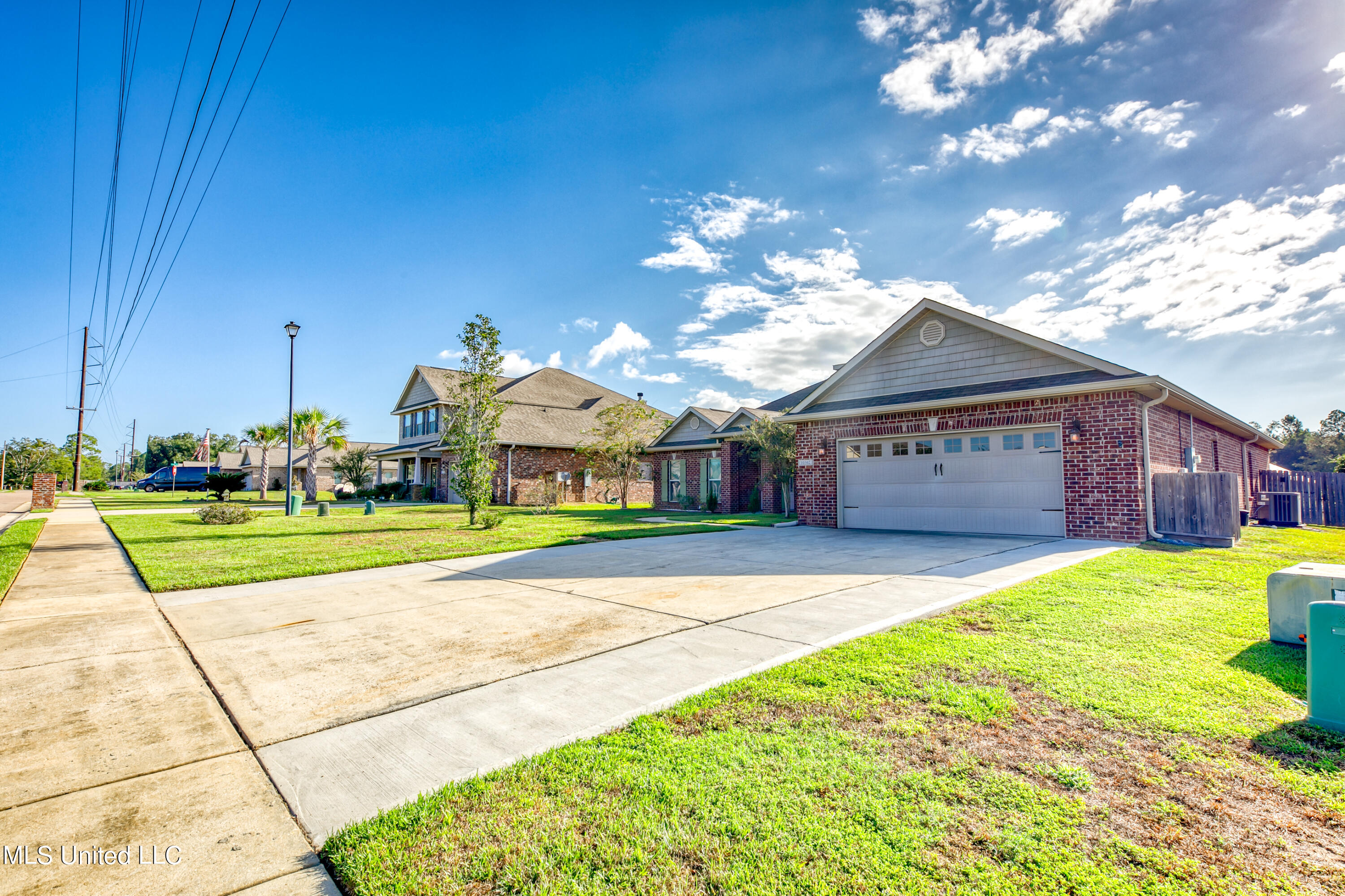 10302 Hutter Road Gulfport, MS 39503 - Photo 2 of 37 10302HunterRd-8