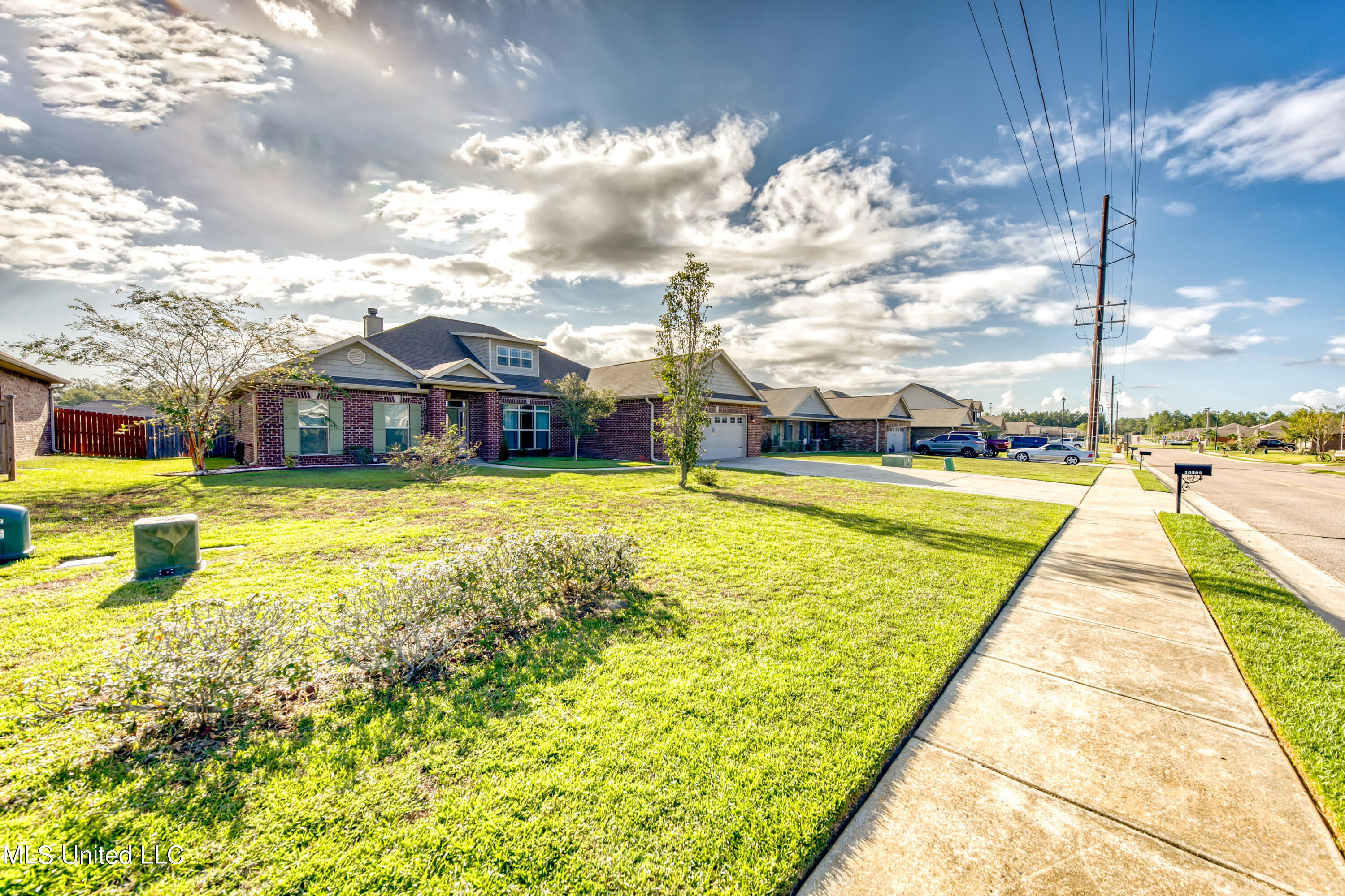 10302 Hutter Road Gulfport, MS 39503 - Photo 3 of 37 10302HunterRd-9