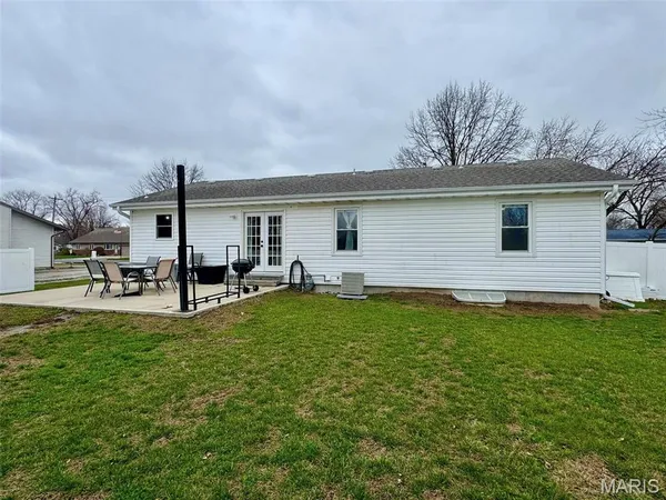$208,000 | 715 Lawn Street, Monroe City, MO 63456