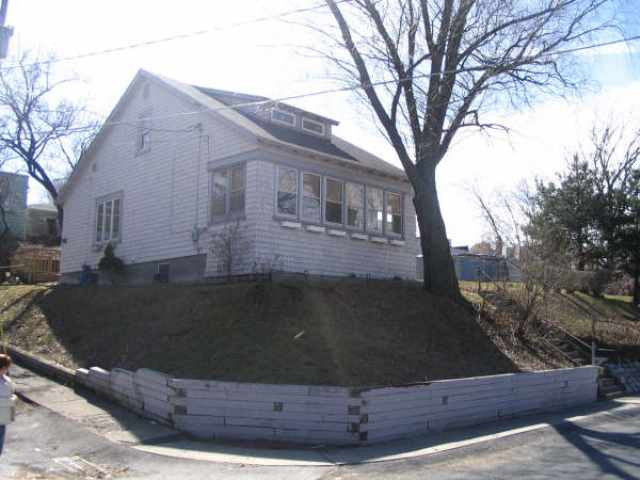1498 2nd Street Rensselaer, NY 12144 - Photo 1 of 7 Photo 1