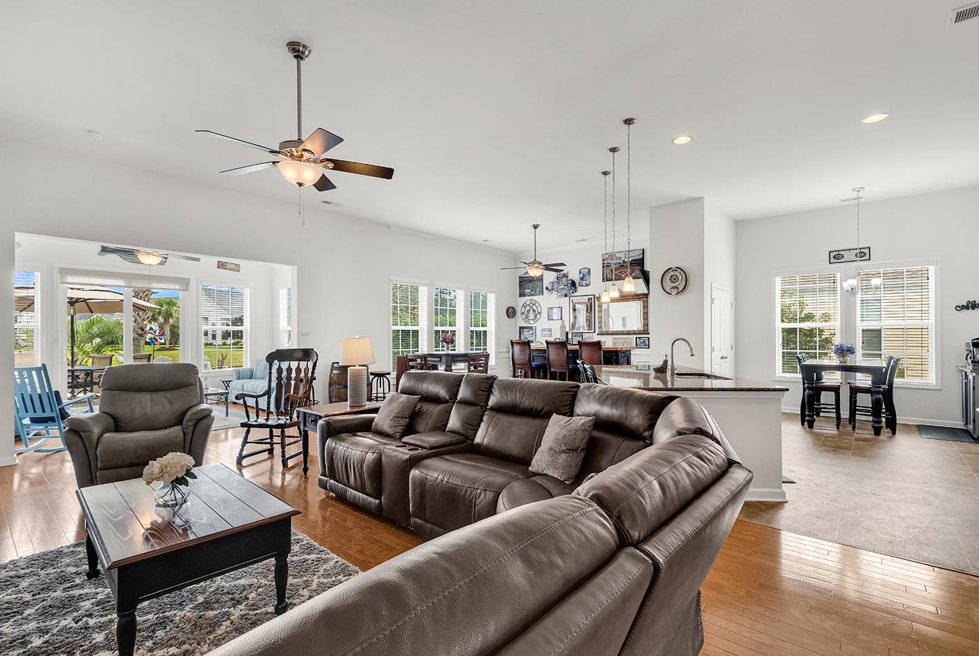 609 Chatman Court Murrells Inlet, SC 29576 - Photo 9 of 46