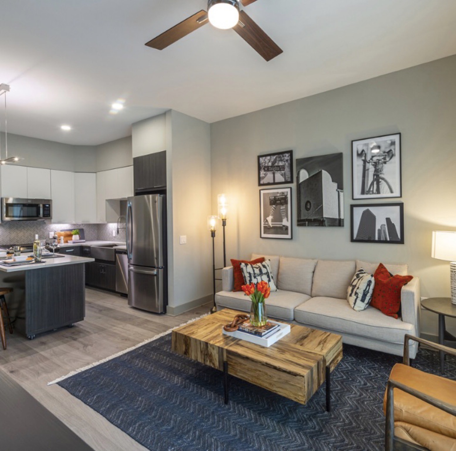 401 West 25th Street, Unit 1407 Houston, TX 77008 - Photo 3 of 43