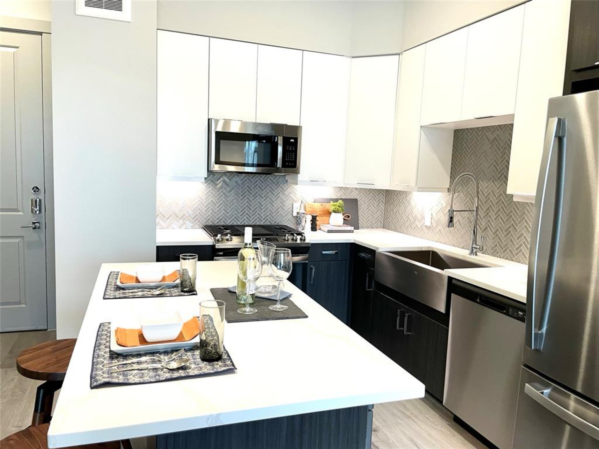 401 West 25th Street, Unit 1407 Houston, TX 77008 - Photo 4 of 43