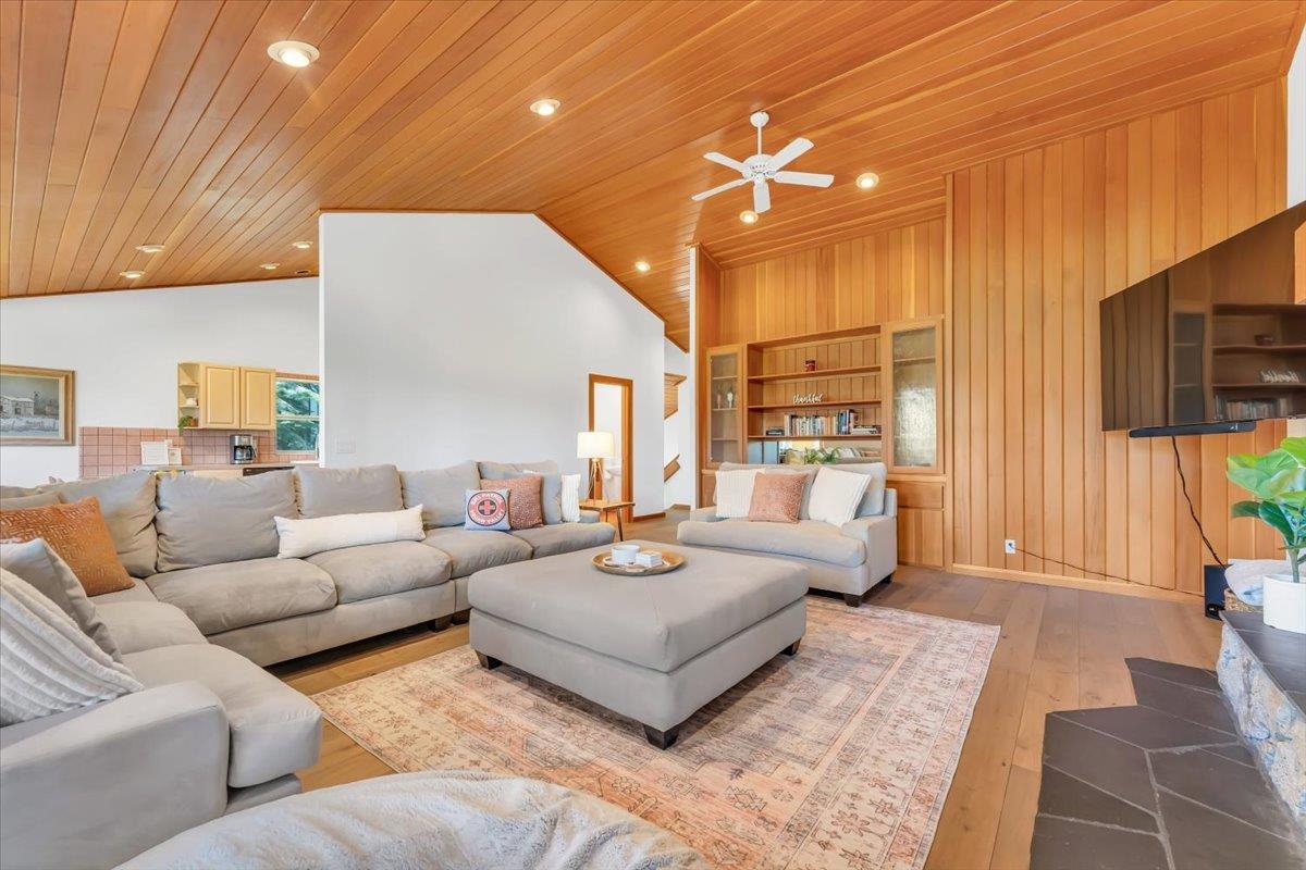 13342 Ski View Loop Truckee, CA 96161 - Photo 11 of 21